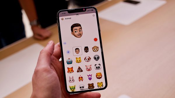 Tính năng Animoji trên điện thoại iPhone XR 128GB